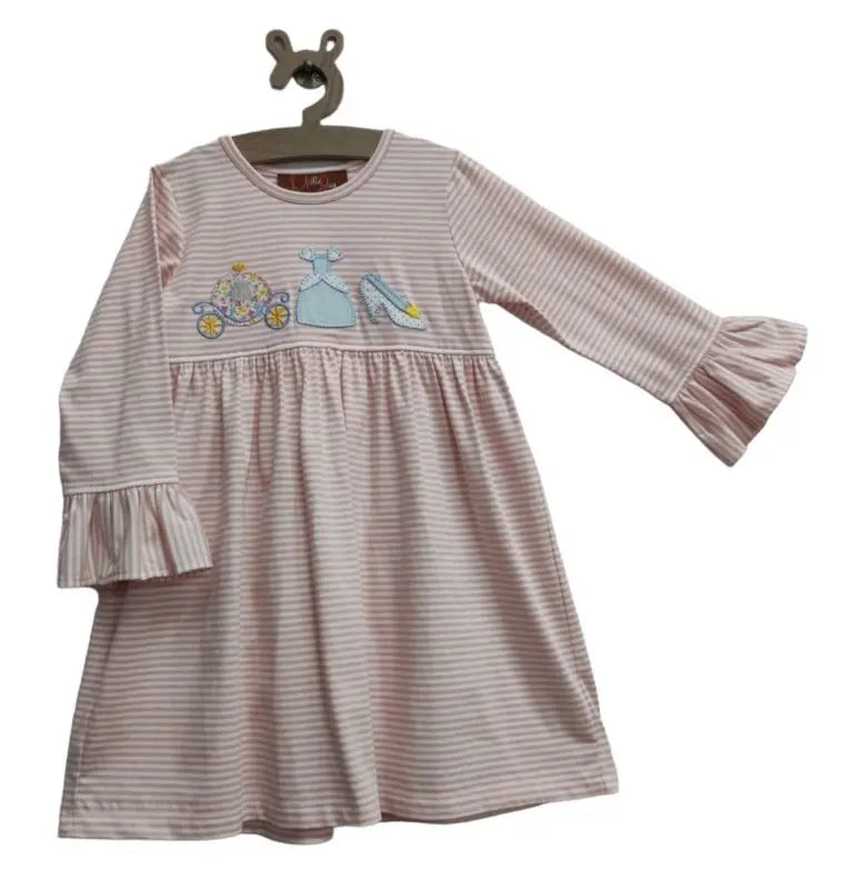 Fairytale appliqué dress